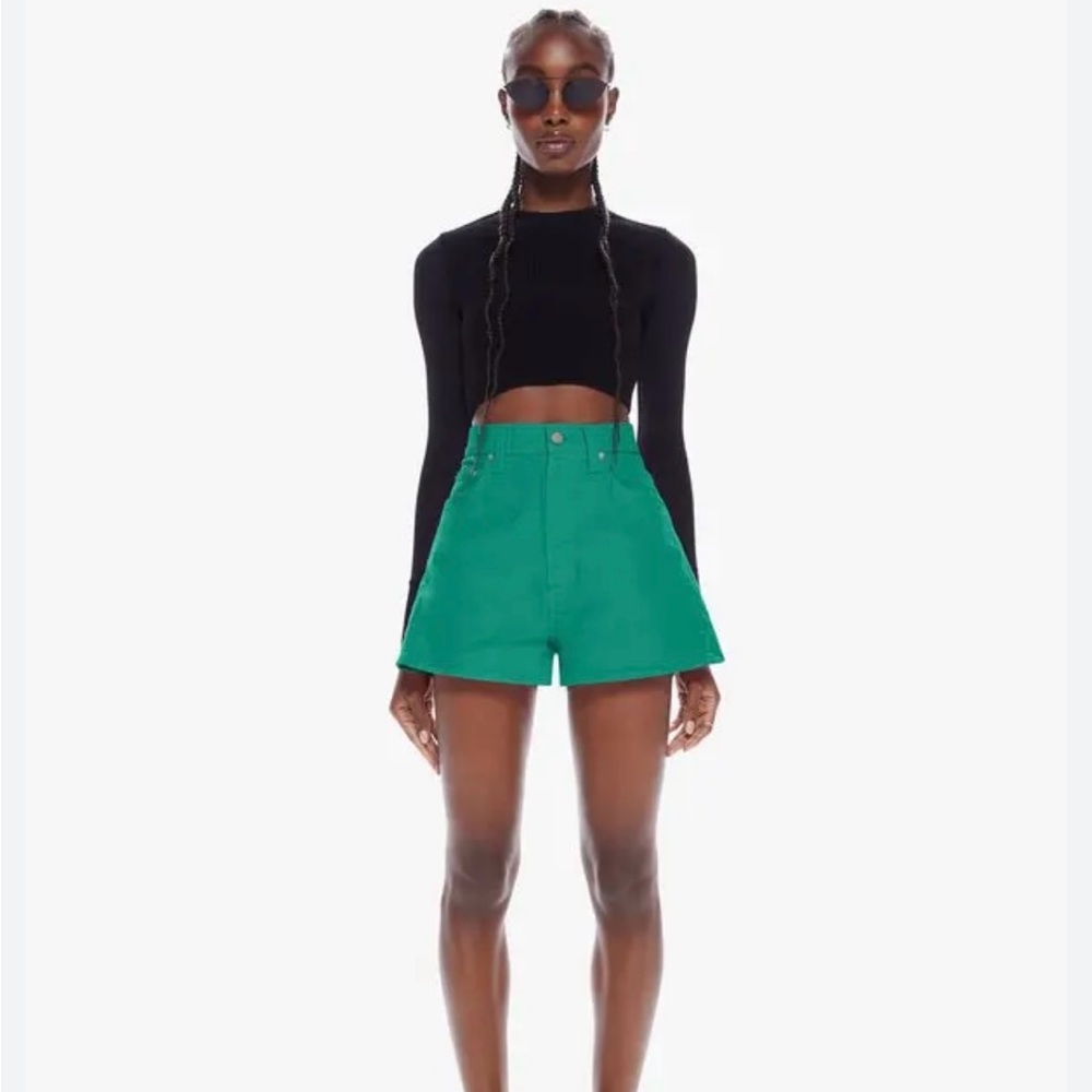 Mother Snacks! Savory shorts in green